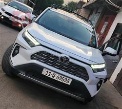 تۆیۆتا ڕاڤ 4